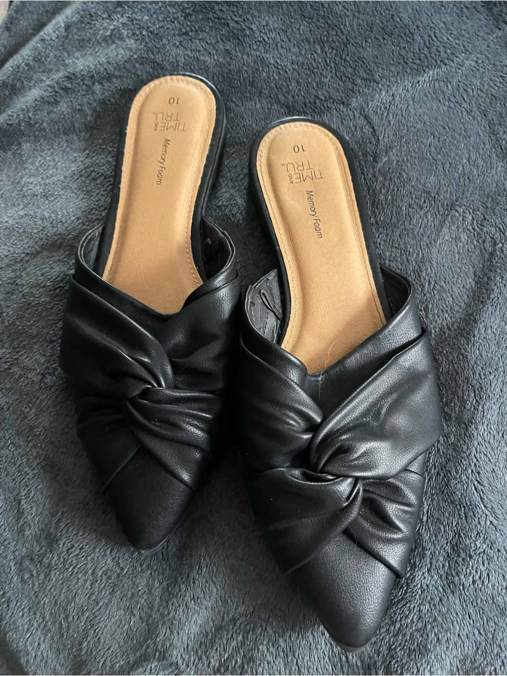 Time and Tru Black Knotted Pointed Toe Memory Foam Mules